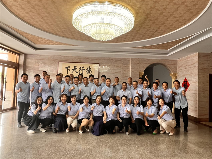 未來(lái)不負(fù)韶華，繼續(xù)砥礪前行，第一季度總結(jié)大會(huì)順利召開(kāi)